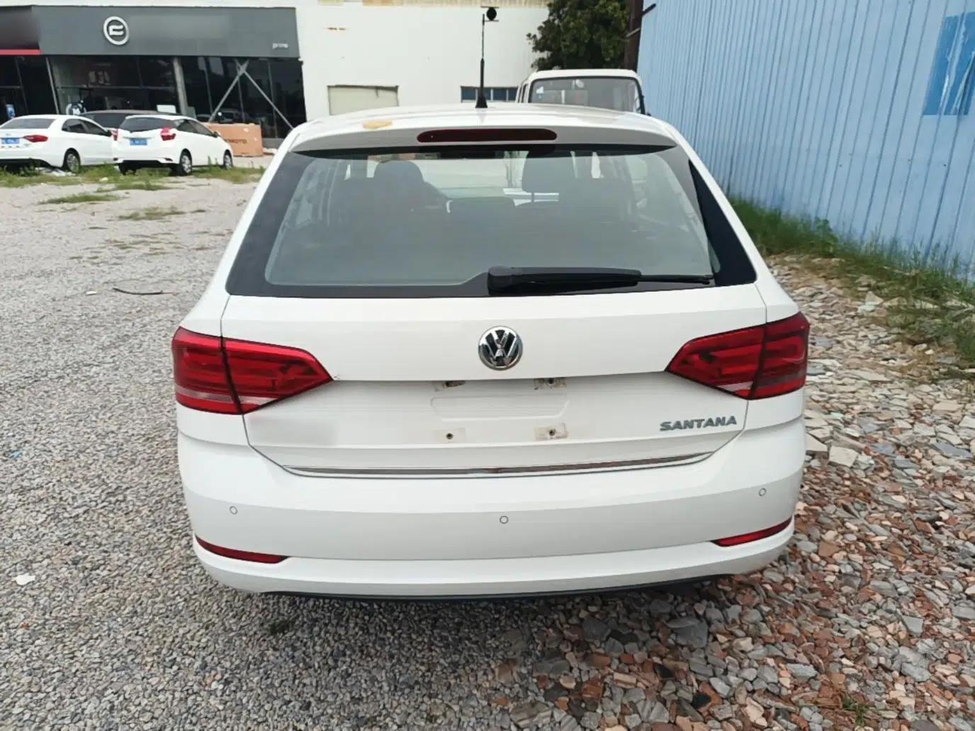 Volkswagen Santana 2015 Haval H6 1.6L Automatic Comfort Model — миниатюра 5