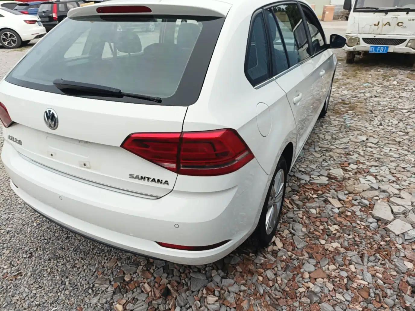 Volkswagen Santana 2015 Haval H6 1.6L Automatic Comfort Model — миниатюра 9
