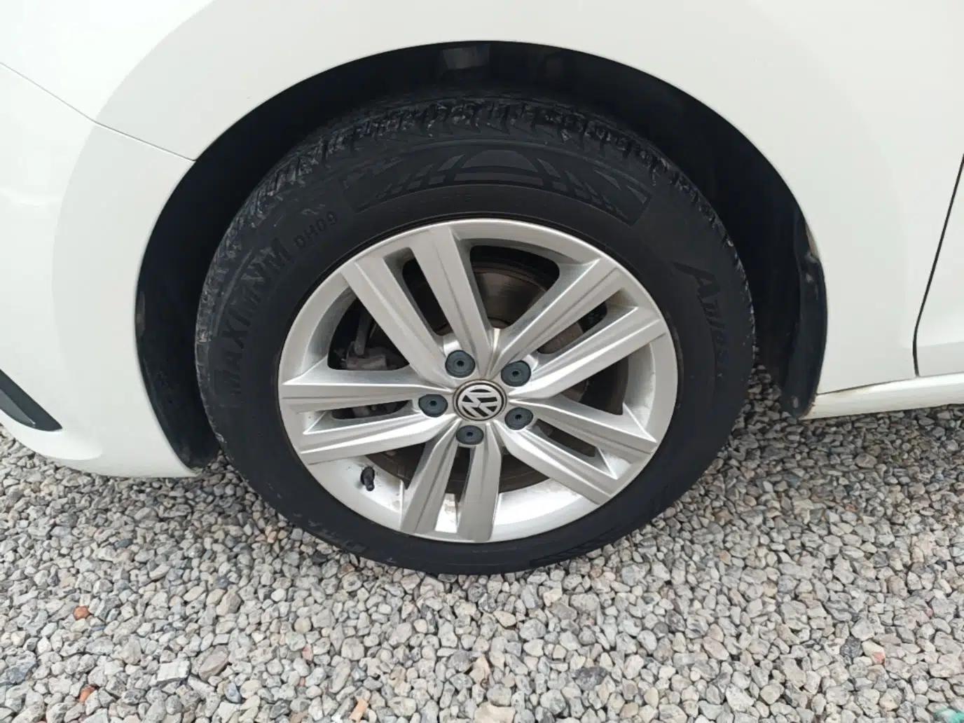 Volkswagen Santana 2015 Haval H6 1.6L Automatic Comfort Model — миниатюра 10
