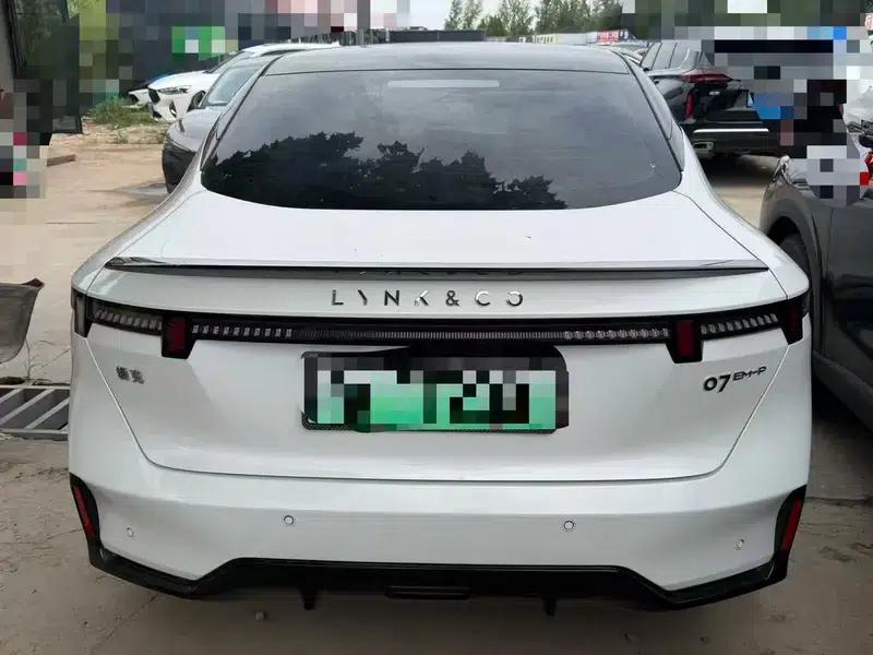 Lynk & Co 07 EM-P 2024 model, 126km long range, Halo — миниатюра 5