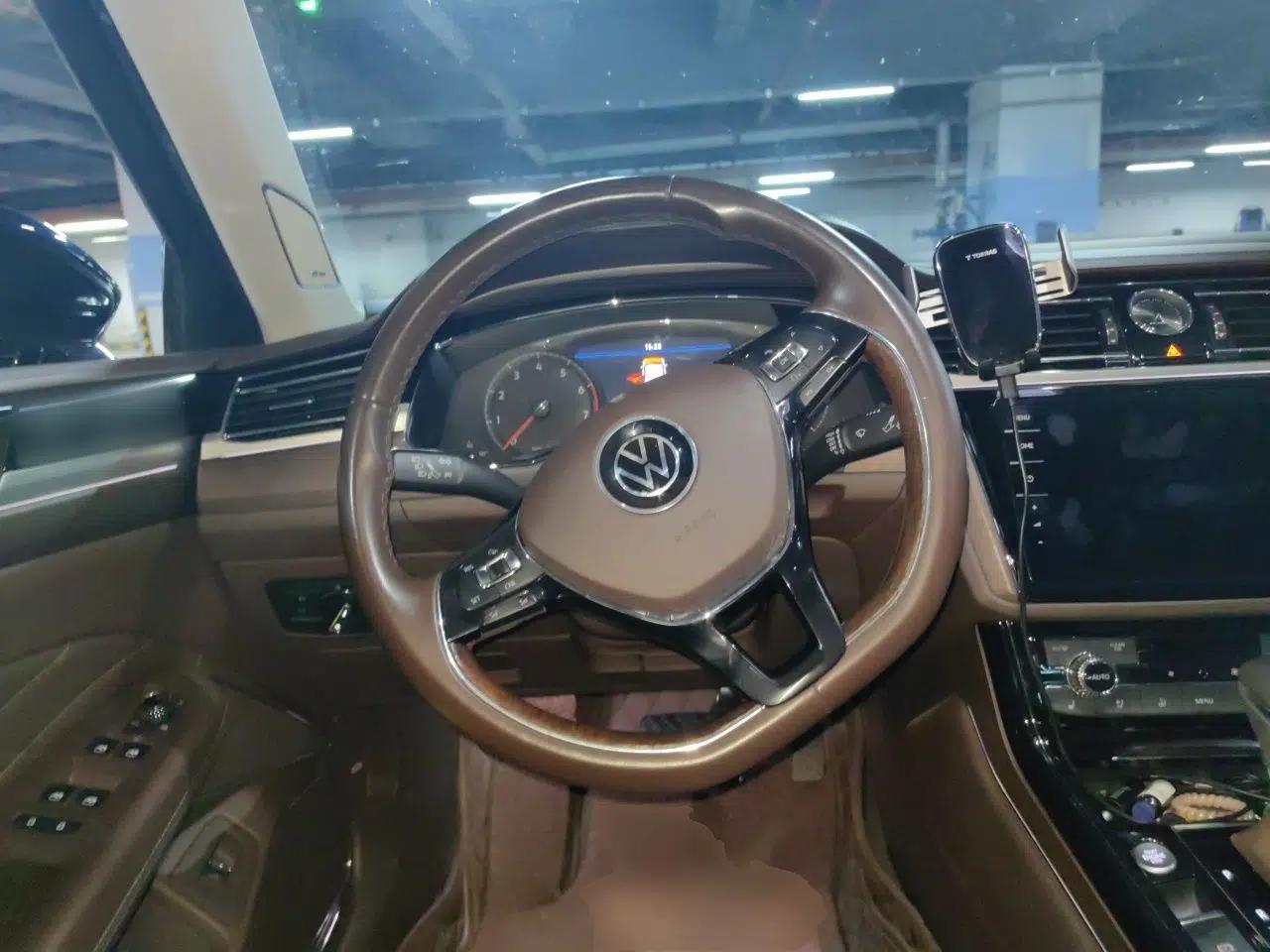 Volkswagen Phideon 2021 380TSI Prestige Edition — миниатюра 10