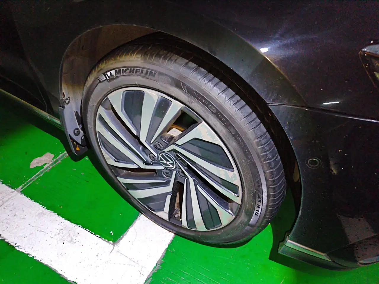 Volkswagen Magotan GTE Plug-in Hybrid 2020 GTE Prestige Model — миниатюра 8