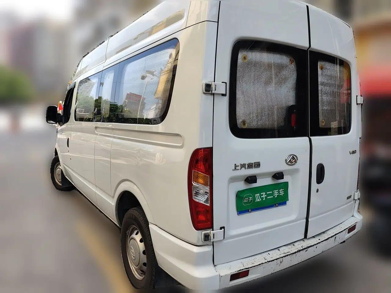 SAIC MAXUS Xintu V80 2021 2.0T AMT Classic Aoyuntong 127 PS Mid-axle Mid-roof 6/7/8/9-Seater — миниатюра 4