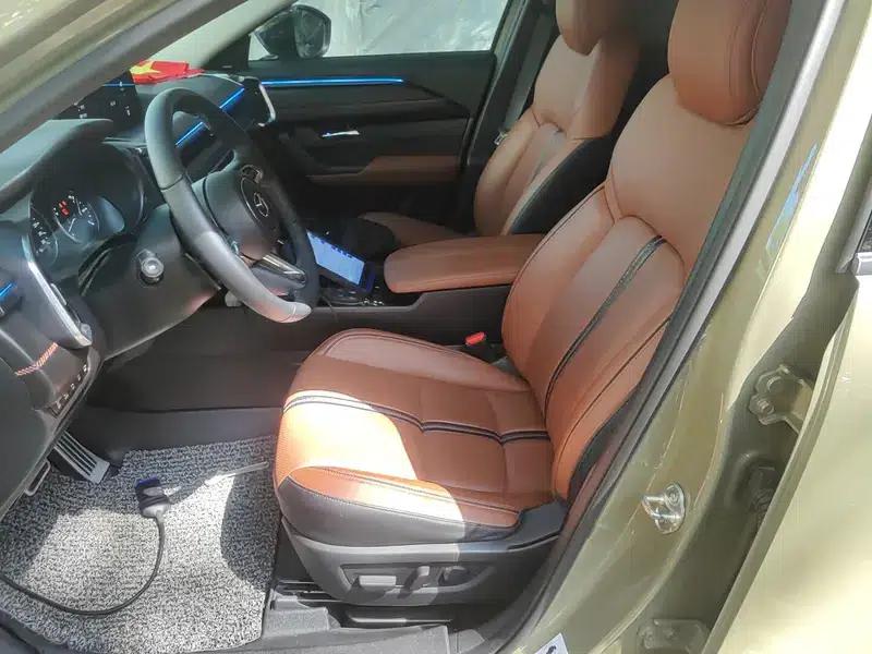 Mazda CX-50 2023 2.5L Automatic Premium Edition — миниатюра 10