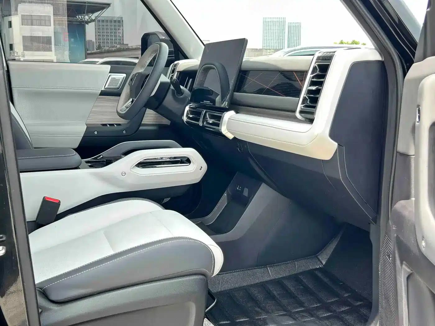 iCAR 03 2024 Model 472km Four-Wheel Drive Long Range Version — миниатюра 11