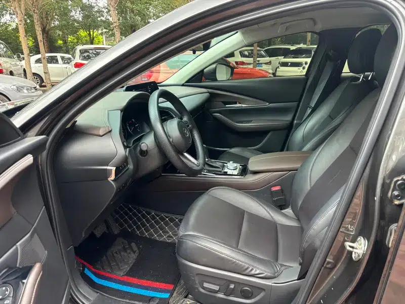 Mazda CX-30 2022 2.0L Automatic Comfort Edition — миниатюра 8
