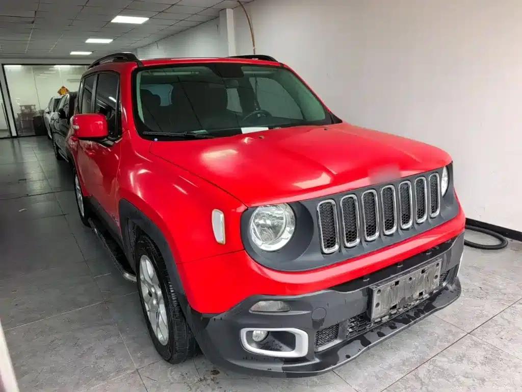 Jeep Renegade 2016 1.4T Automatic Performance Edition — миниатюра 4