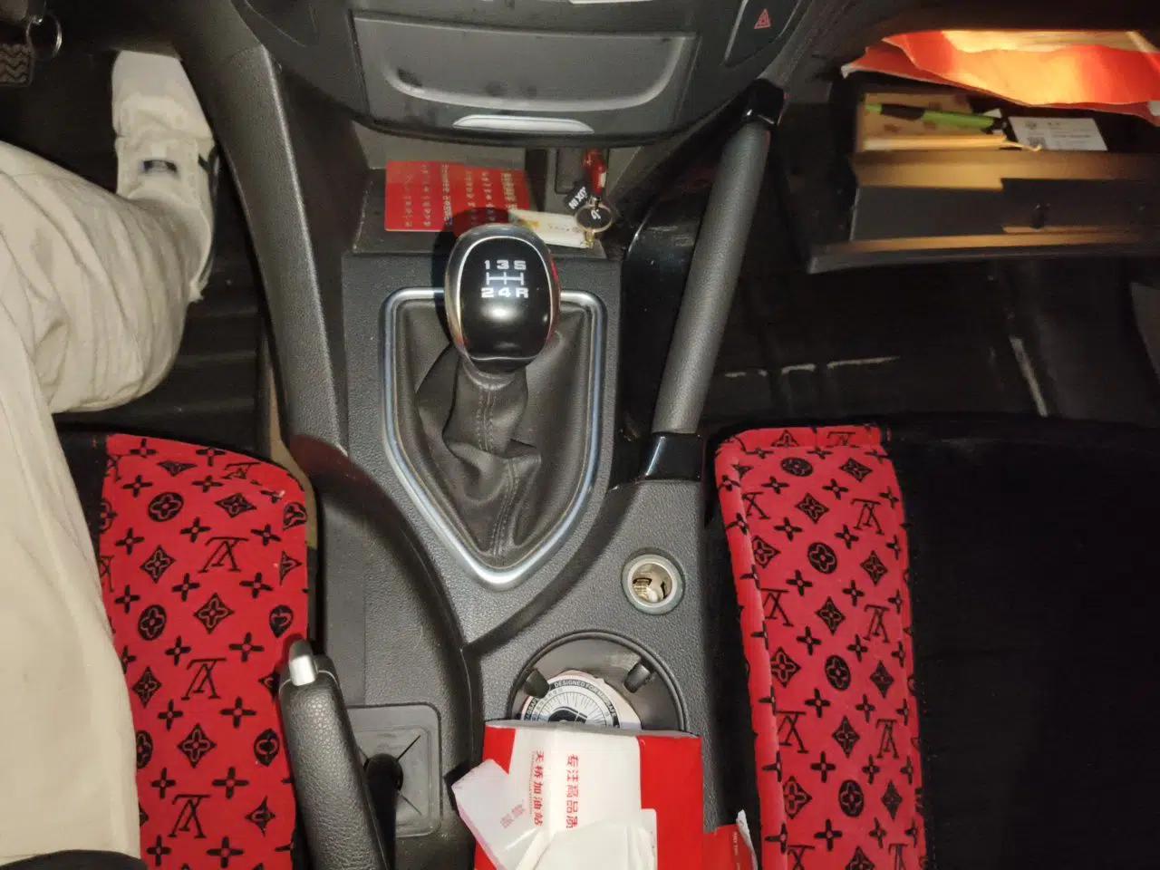 Dongfeng Aeolus AX7 2016 2.0L Manual Zhuyue Model — миниатюра 14