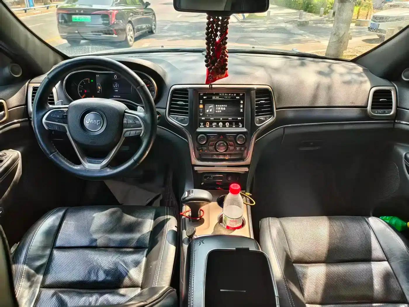 2015 Jeep Grand Cherokee 3.0TD Diesel Elite Navigation Edition (Imported) — миниатюра 5