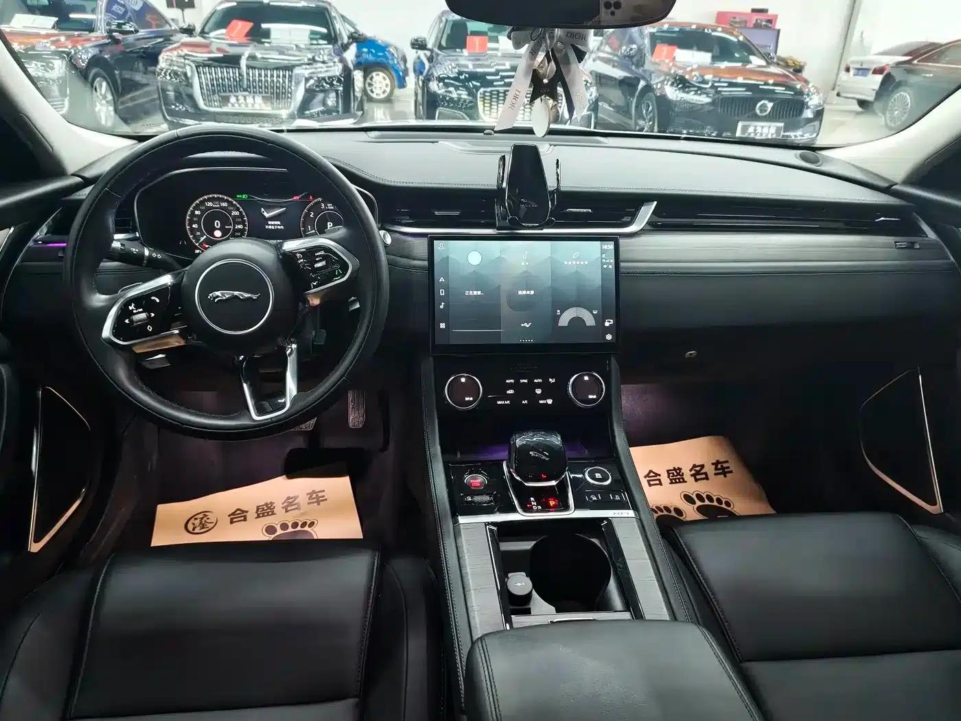 2021 Jaguar XFL 2.0T P200 2WD Elite Luxury Edition — миниатюра 11