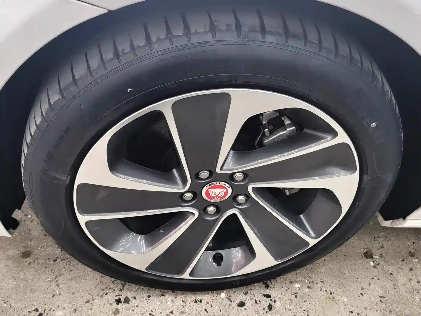 2021 Jaguar XFL 2.0T P200 2WD Elite Luxury Edition — миниатюра 8