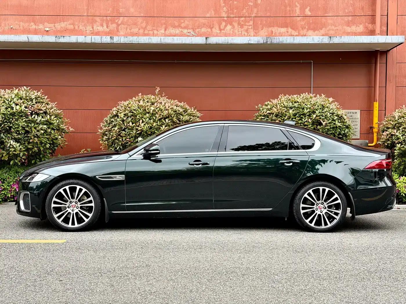 2022 Jaguar XFL 2.0T P250 2WD Luxury Edition — миниатюра 11