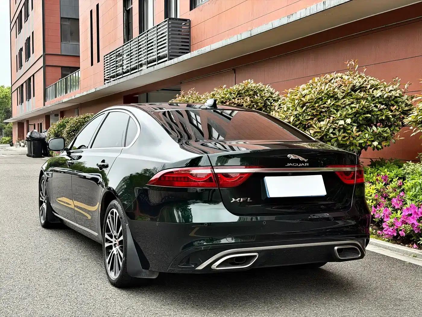 2022 Jaguar XFL 2.0T P250 2WD Luxury Edition — миниатюра 12