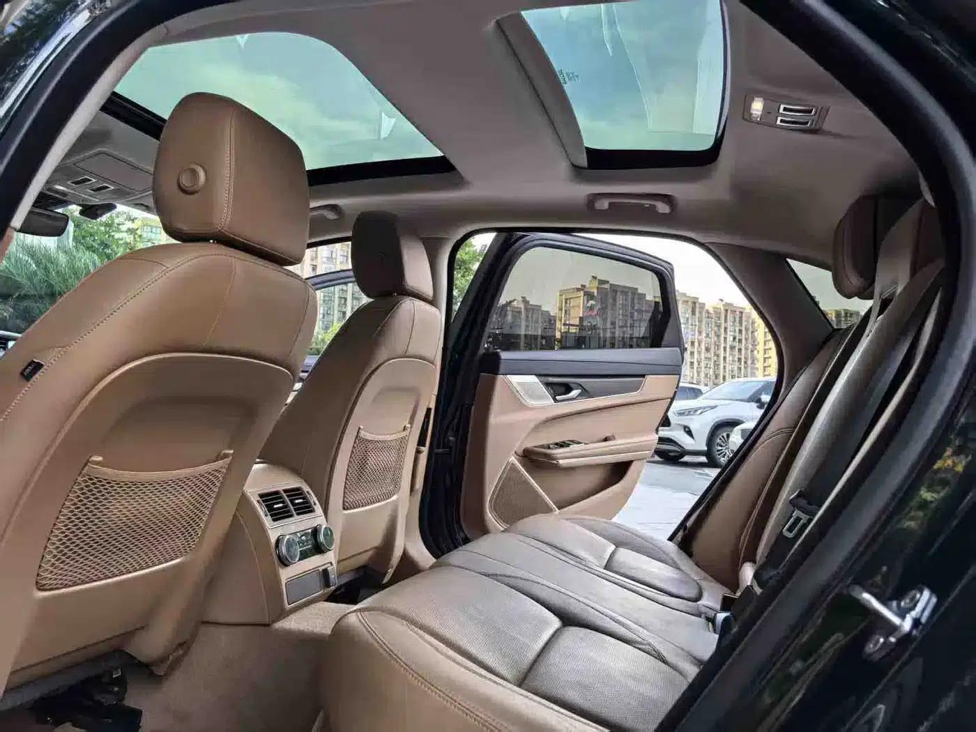 2021 Jaguar XFL 2.0T P250 2WD Luxury Edition — миниатюра 6