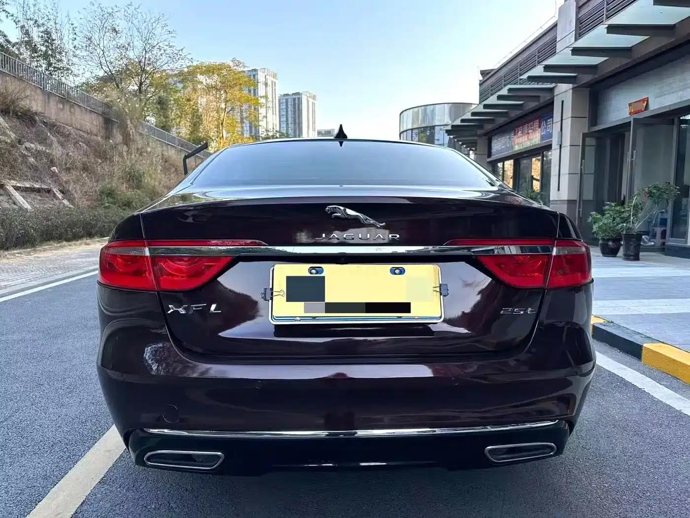 2018 Jaguar XFL 2.0T 250PS Luxury Edition — миниатюра 5