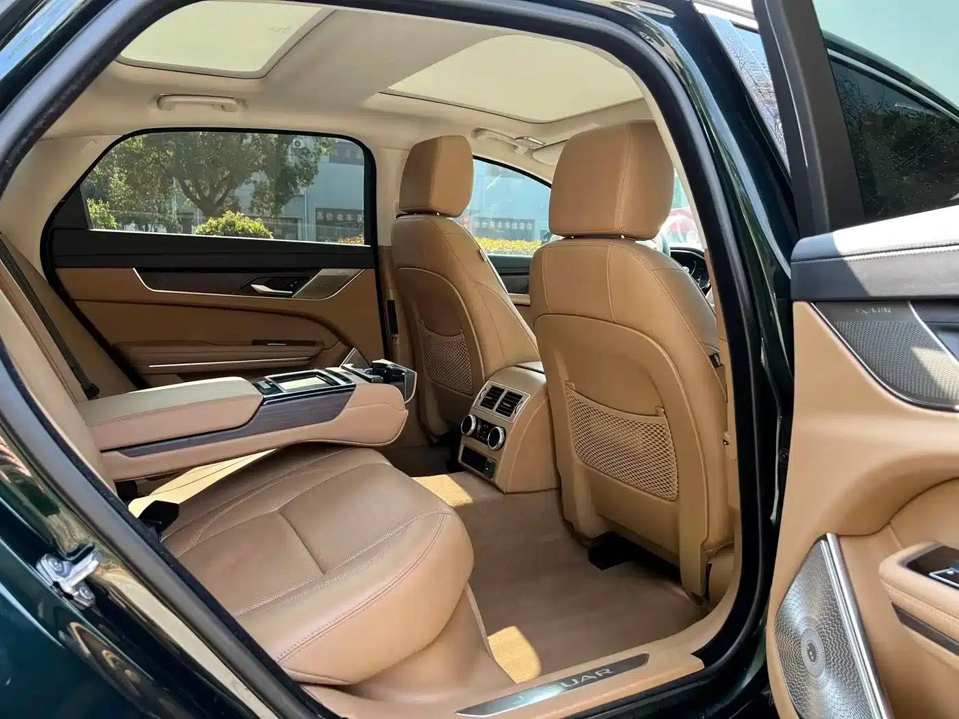 2022 Jaguar XFL 2.0T P250 2WD Luxury Edition — миниатюра 14