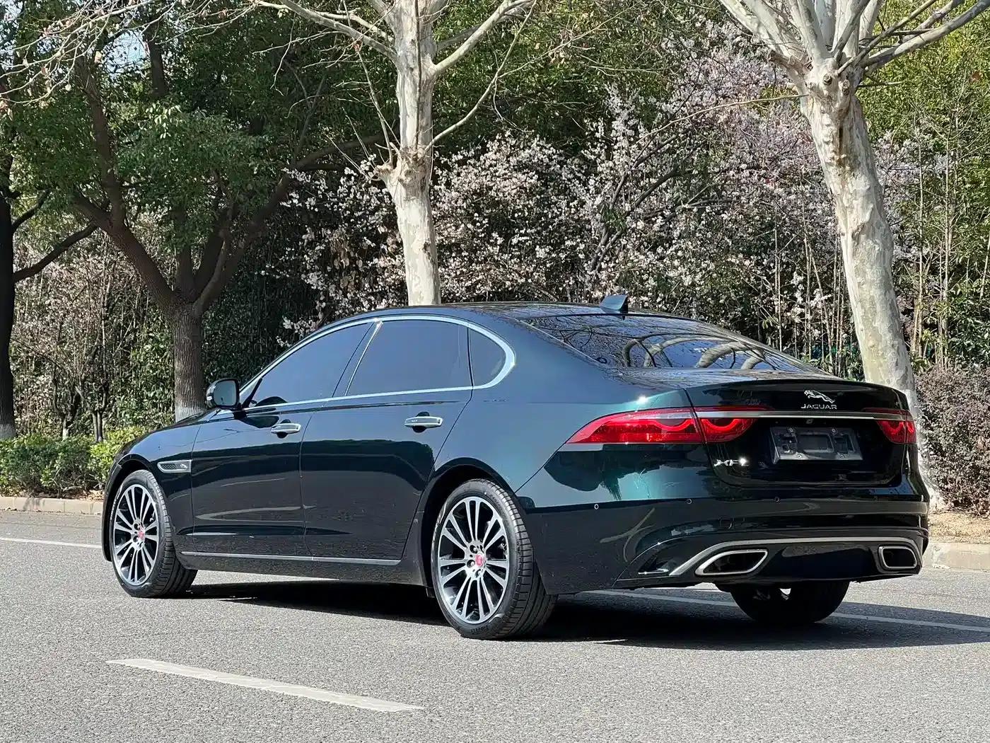 2022 Jaguar XFL 2.0T P250 2WD Luxury Edition — миниатюра 18
