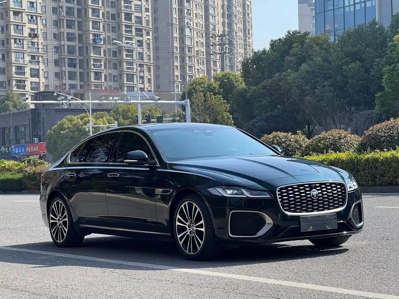2022 Jaguar XFL 2.0T P250 2WD Luxury Edition — миниатюра 3