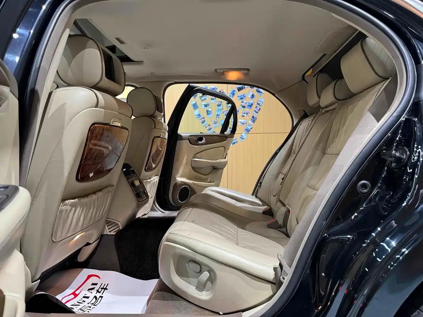 Jaguar XJ 2007 XJ8L 4.2 Royal Extended Edition — миниатюра 15