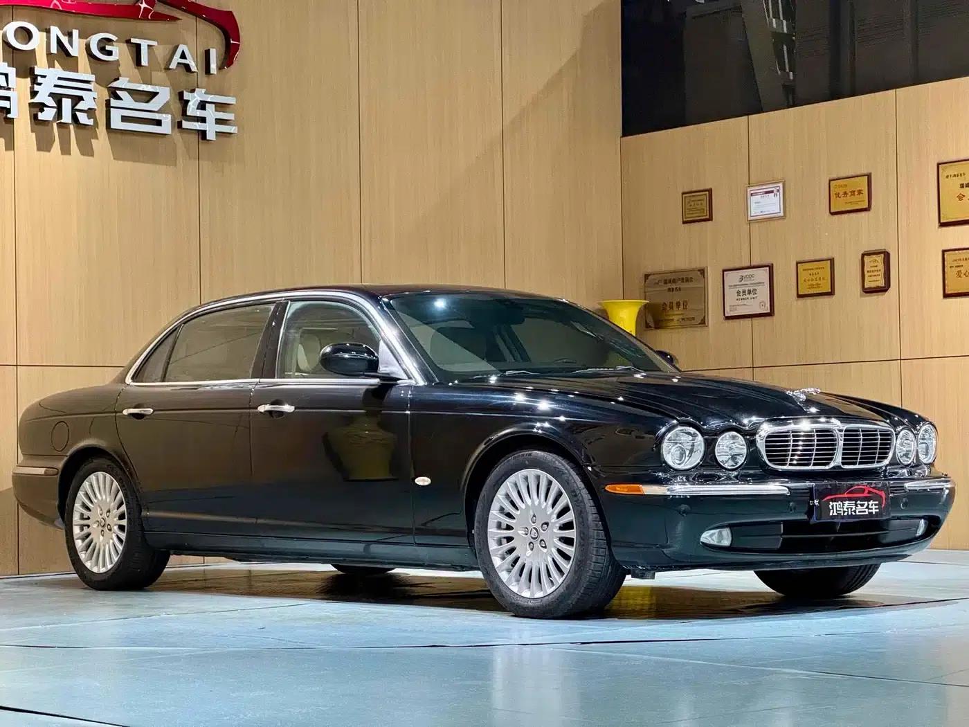 Jaguar XJ 2007 XJ8L 4.2 Royal Extended Edition — миниатюра 4