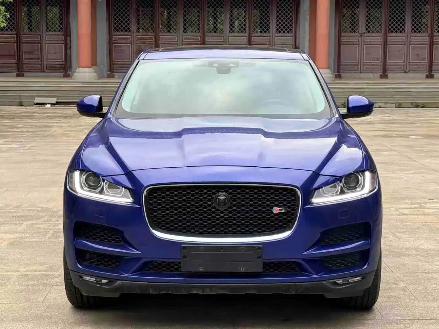 Jaguar F-PACE 2018 2.0T AWD Urban Luxury Edition — миниатюра 2