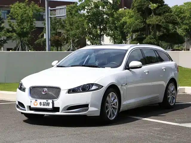 2015 Jaguar XF 2.0T Sportbrake Luxury Edition