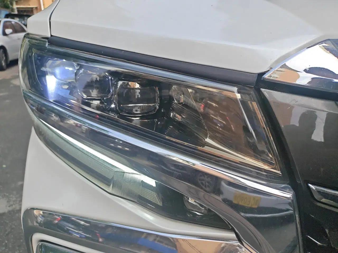 Toyota Alphard 2014 Toyota Alphard 3.5L Gasoline, Seven-Seater, Automatic, with Panoramic Sunroof – Parallel Import — миниатюра 7