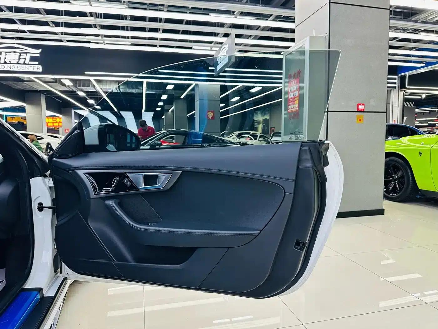 Jaguar F-TYPE 2016 3.0 SC Hardtop — миниатюра 15