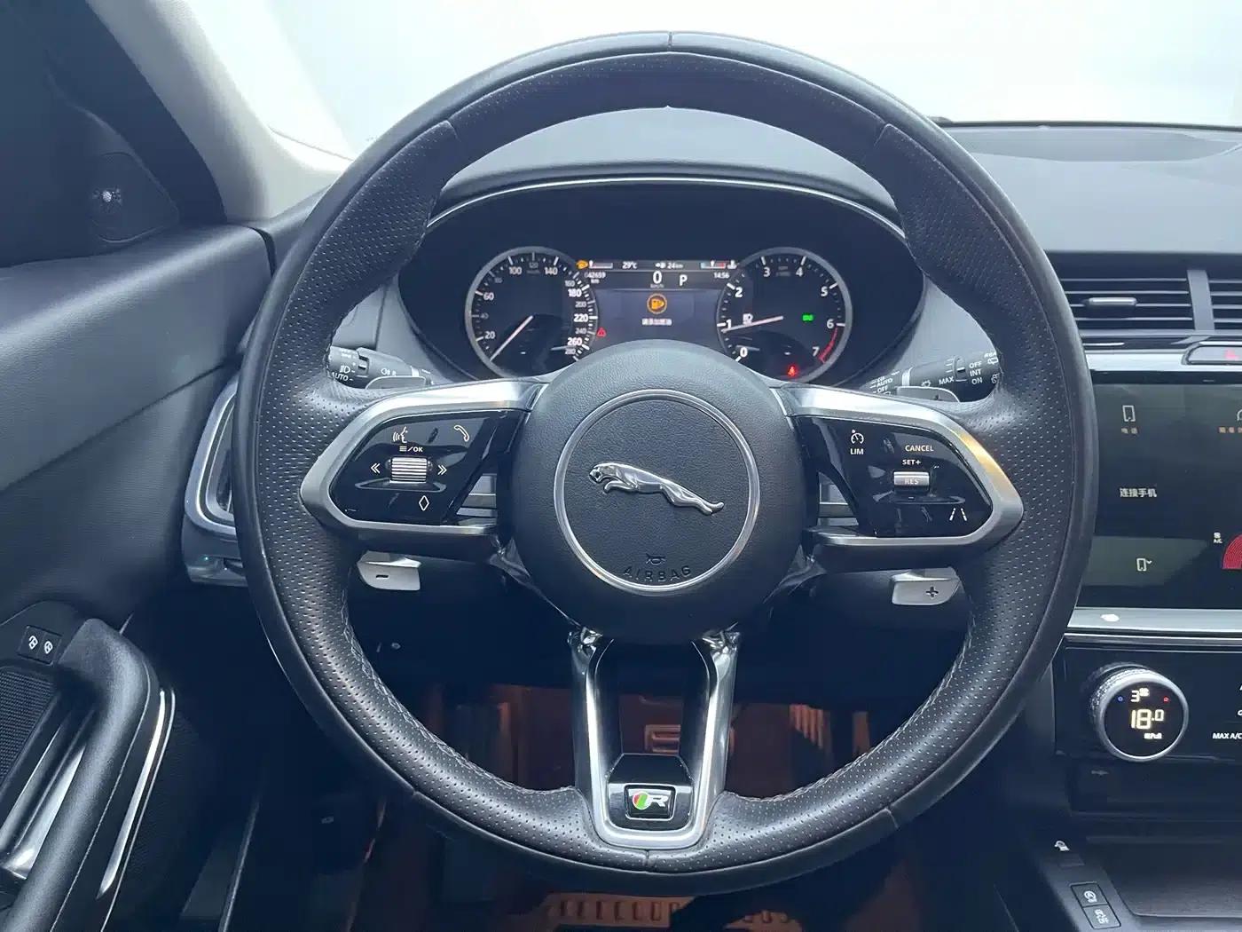 2024 Jaguar E-PACE R-DYNAMIC — миниатюра 18