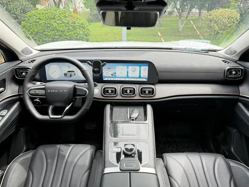 Chery Tiggo 9 2023 2.0T DCT 2WD Luxury Edition 5-seater — миниатюра 14