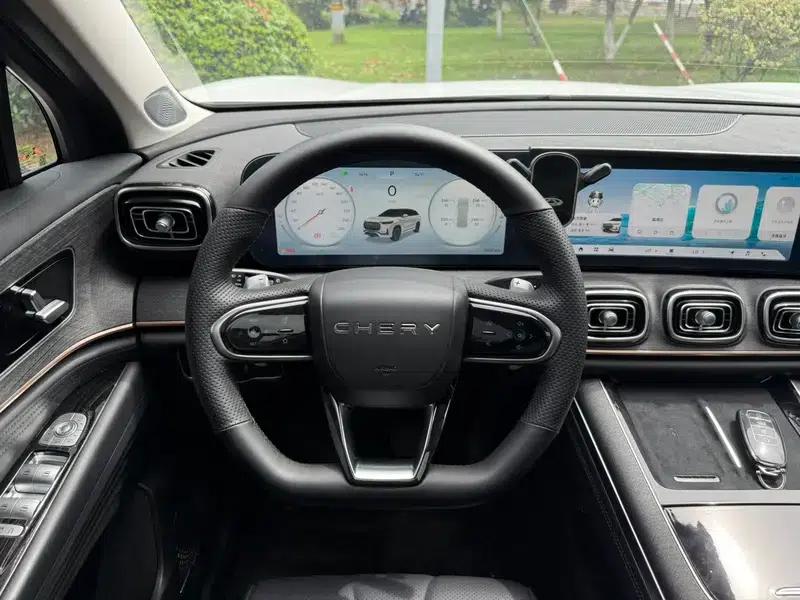 Chery Tiggo 9 2023 2.0T DCT 2WD Luxury Edition 5-seater — миниатюра 16