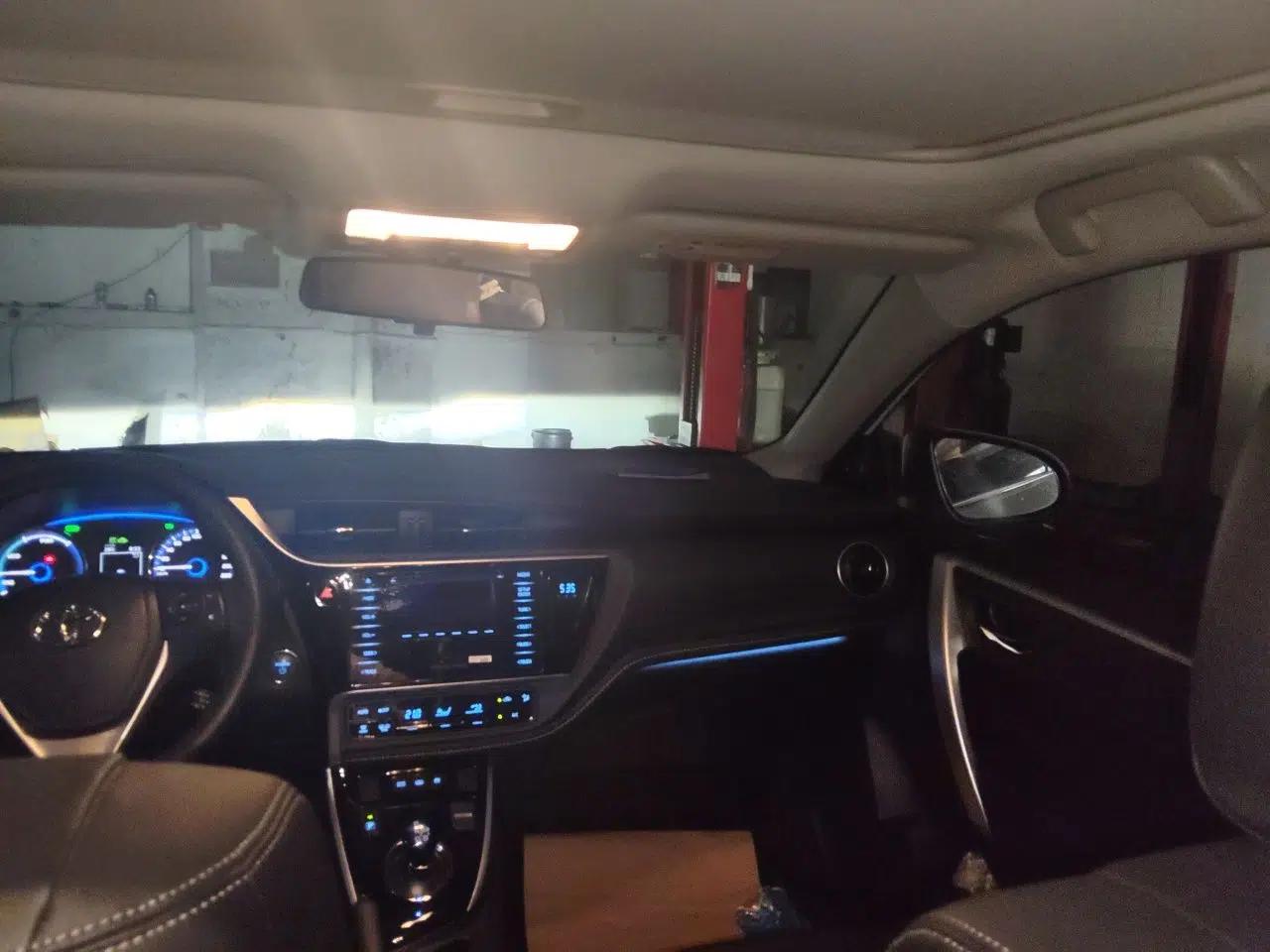 Toyota Corolla Hybrid E+ 2020 1.8L E-CVT Comfort Edition — миниатюра 18