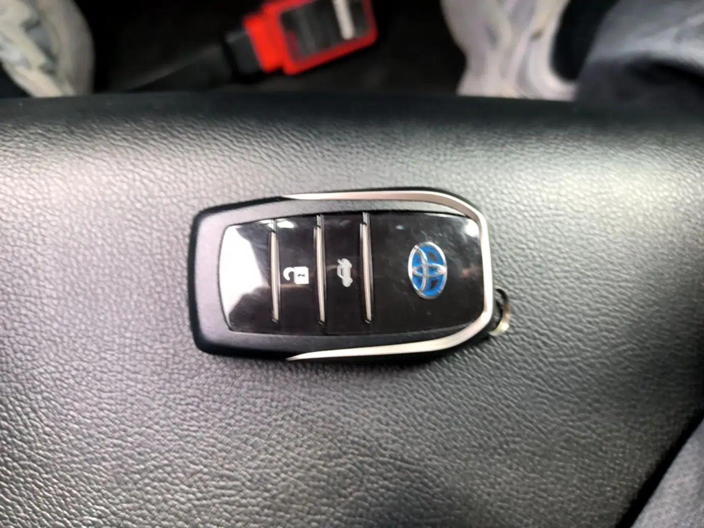 Toyota Corolla Hybrid E+ 2019 1.8L E-CVT Leading Edition — миниатюра 23