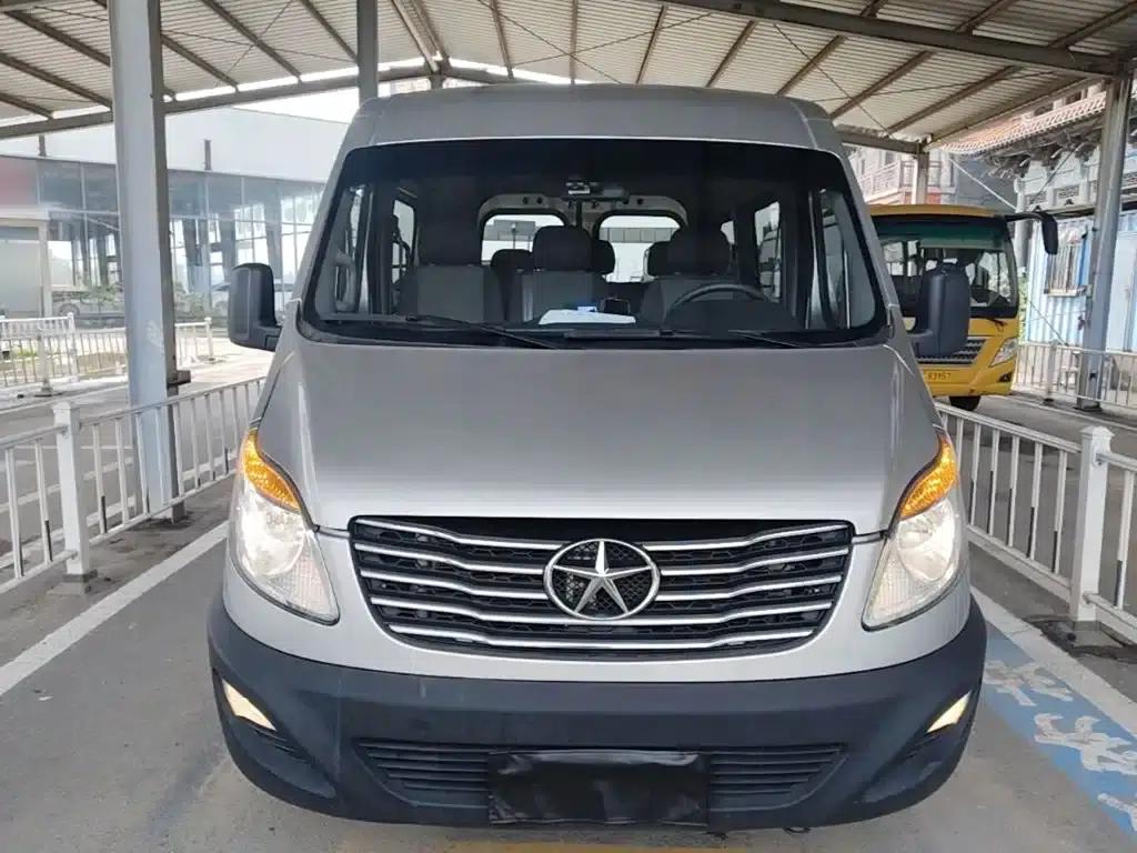 Starlight 2022 2.0T Fuel-Saving King PLUS Express Edition Short Wheelbase 6-7 Seat HFC4DB3-2E4 — миниатюра 3