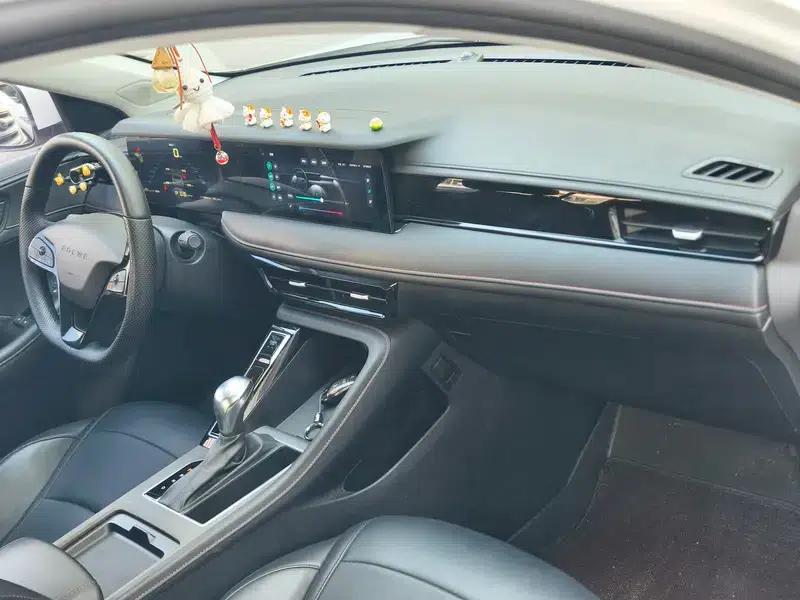 Roewe i5 2023 1.5L CVT Premium Edition — миниатюра 13