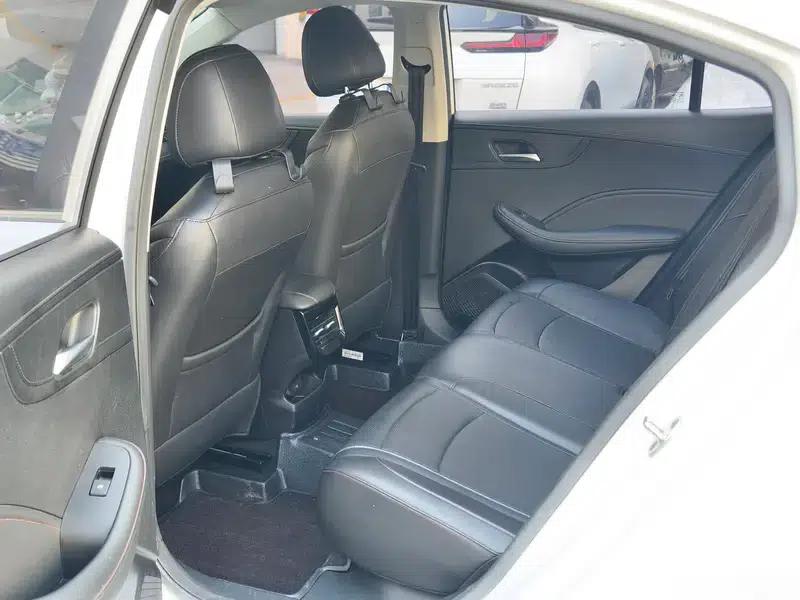 Roewe i5 2023 1.5L CVT Premium Edition — миниатюра 15
