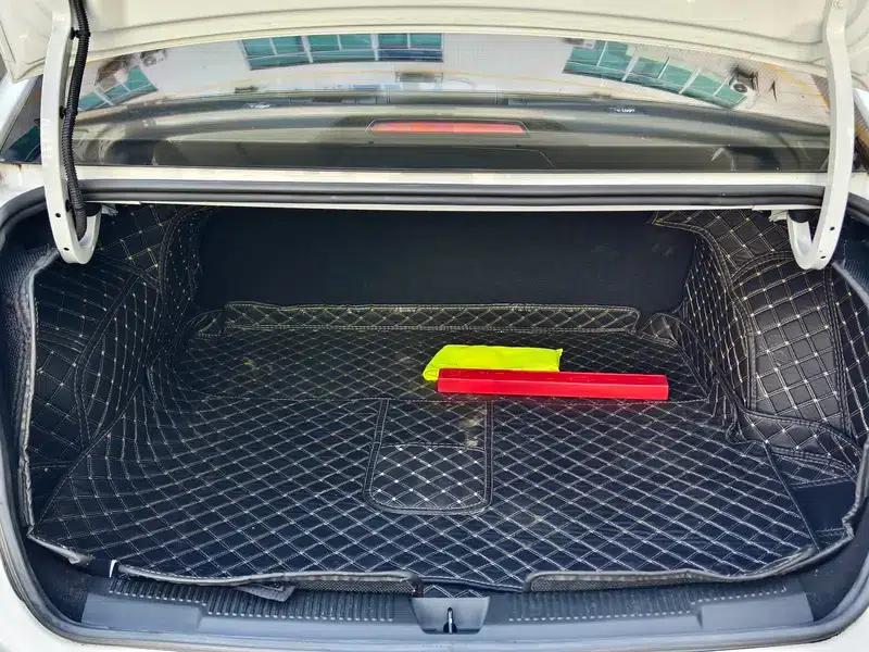 Roewe i5 2023 1.5L CVT Premium Edition — миниатюра 16