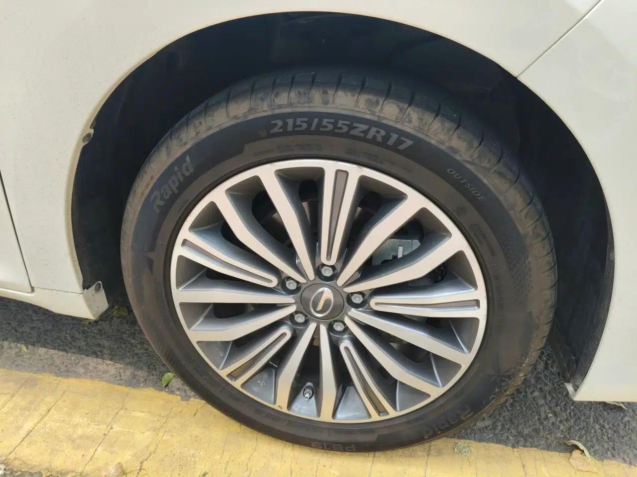 GAC Trumpchi M6 2019 270T DCT Luxury Edition (6-seater) China VI — миниатюра 8