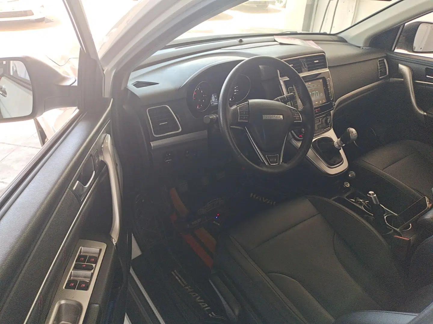 Haval M6 2019 1.5T Manual Two-Wheel Drive Elite Version China VI Standard — миниатюра 18