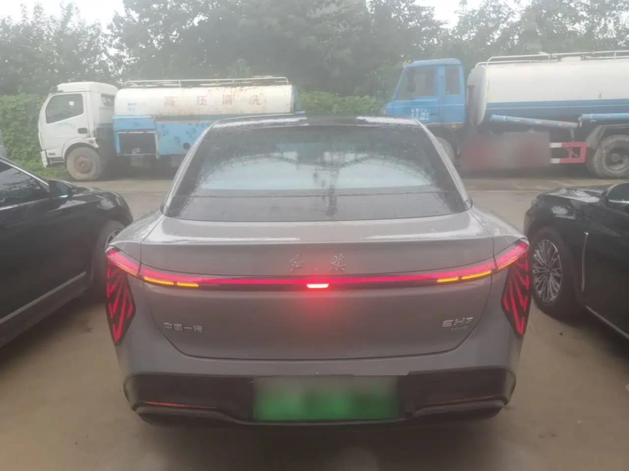 Hongqi EH7 2024 760 Pro+ Four-Wheel Drive Version — миниатюра 5