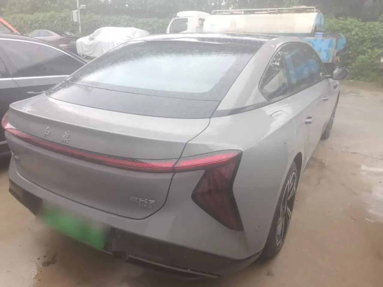 Hongqi EH7 2024 760 Pro+ Four-Wheel Drive Version — миниатюра 6