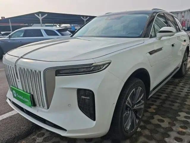 Hongqi E-HS9 2022 690 km Range Flagship Edition Six Seats