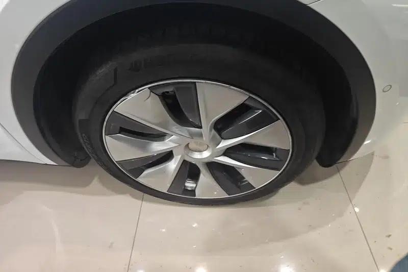 Model Y 2021 Long Range All-Wheel Drive 3D3/3D7 — миниатюра 5