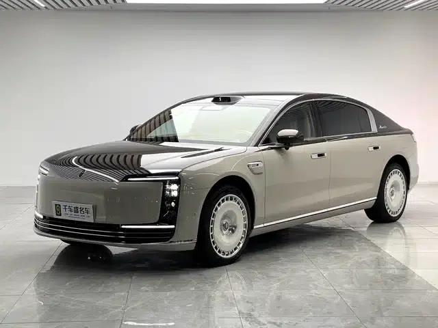 2025 S800 Premium Range Extended Star Executive Edition 4-seater (192-line LiDAR)