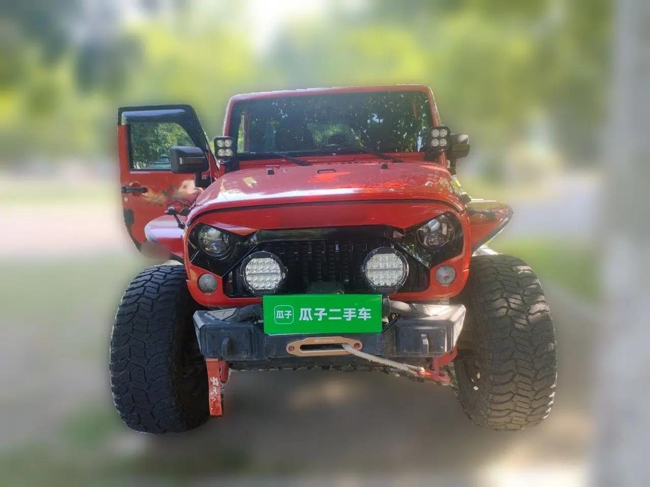 Jeep Wrangler 2015 2.8TD Sahara Four-Door Comfort Edition — миниатюра 2