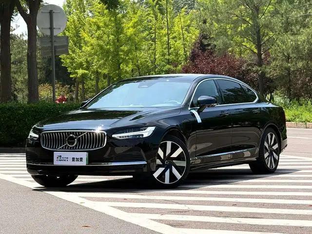 2024 Volvo S90 PHEV T8 AWD Long Range Smart Luxury Edition