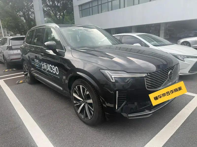 Volvo XC90 PHEV 2025 E-Drive Hybrid T8 Long Range Premium Luxury Edition 7-Seater — миниатюра 3