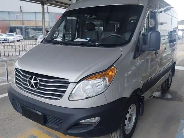 JAC Group Sunray 2022 2.0T Fuel-Efficient King PLUS Express Version Short Wheelbase 6-7 Seater – HFC4DB3-2E4
