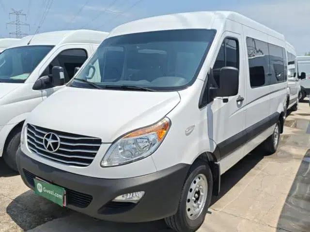 JAC Group Sunray 2022 2.0T Fuel-Efficient King PLUS Express Version Mid-axle 5-6 Seats HFC4DB3-2E4