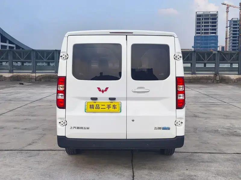 Wuling Yangguang 2024 Model 300km Comfort Bus Version 75kW — миниатюра 6